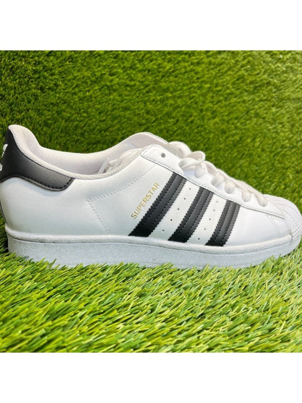 Adidas Superstar Womens Size 9.5 White Black Athletic Lifestyle Shoes Sneakers
